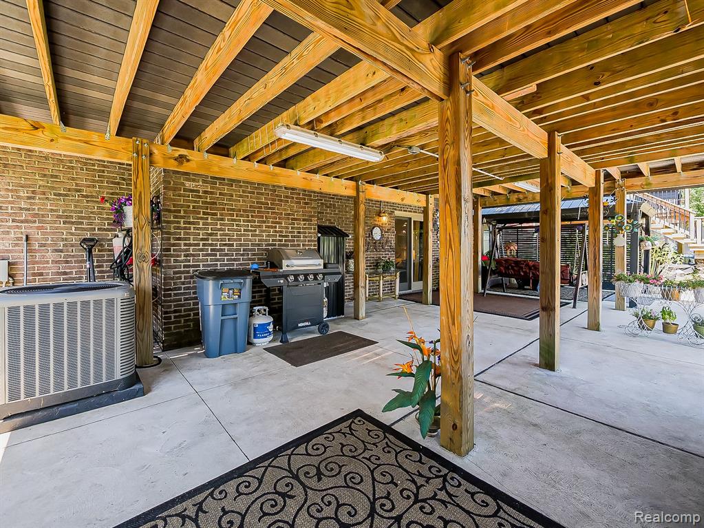 main property photo 46