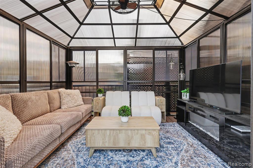 main property photo 61