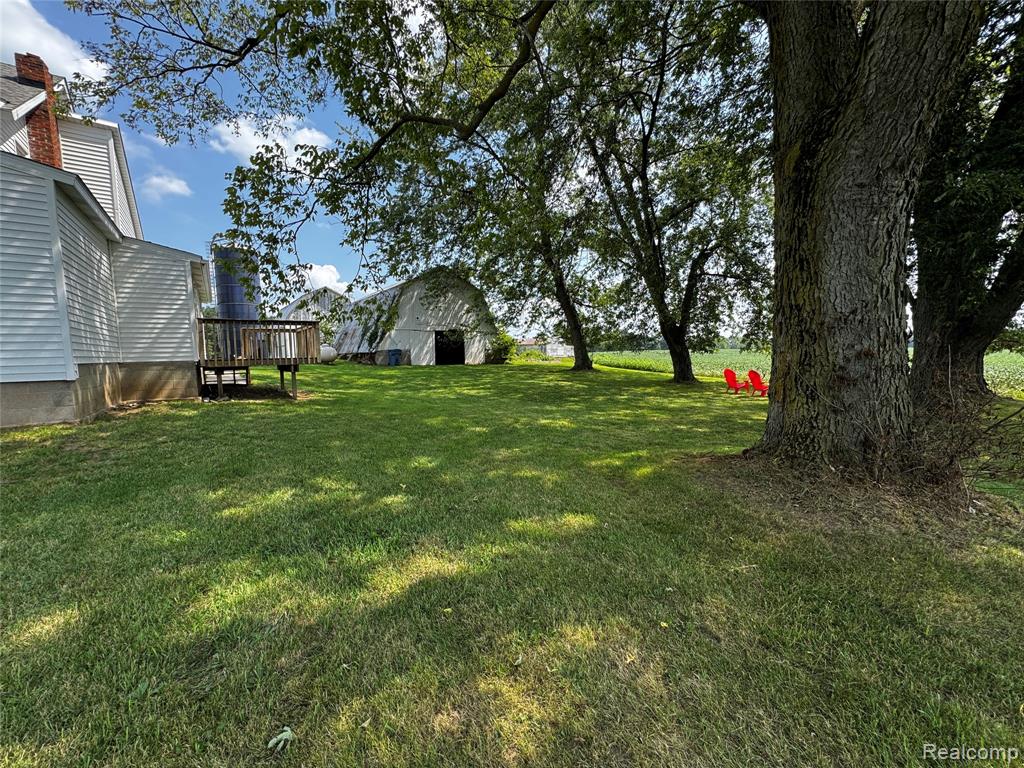 main property photo 30