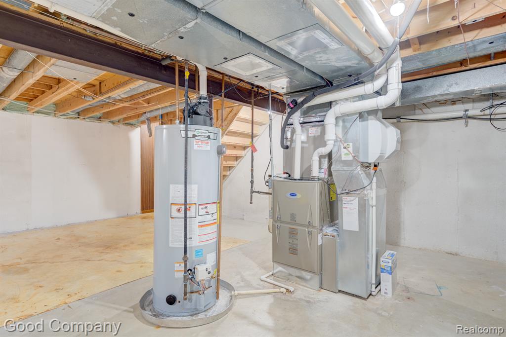 main property photo 59