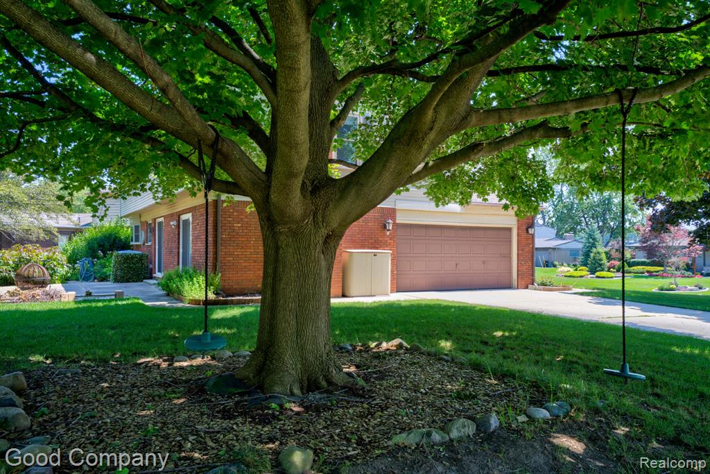 main property photo 67