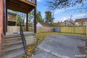 main property photo 12