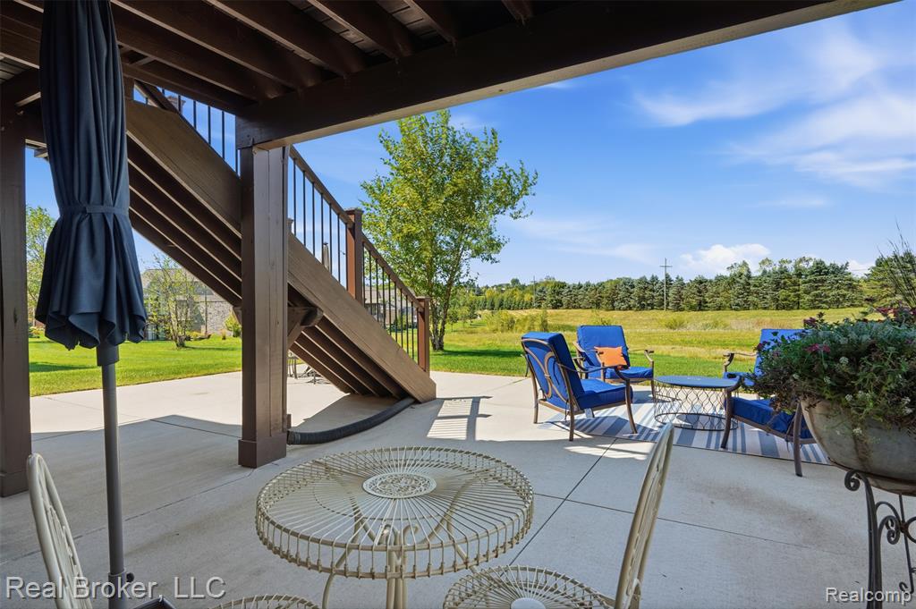 main property photo 42
