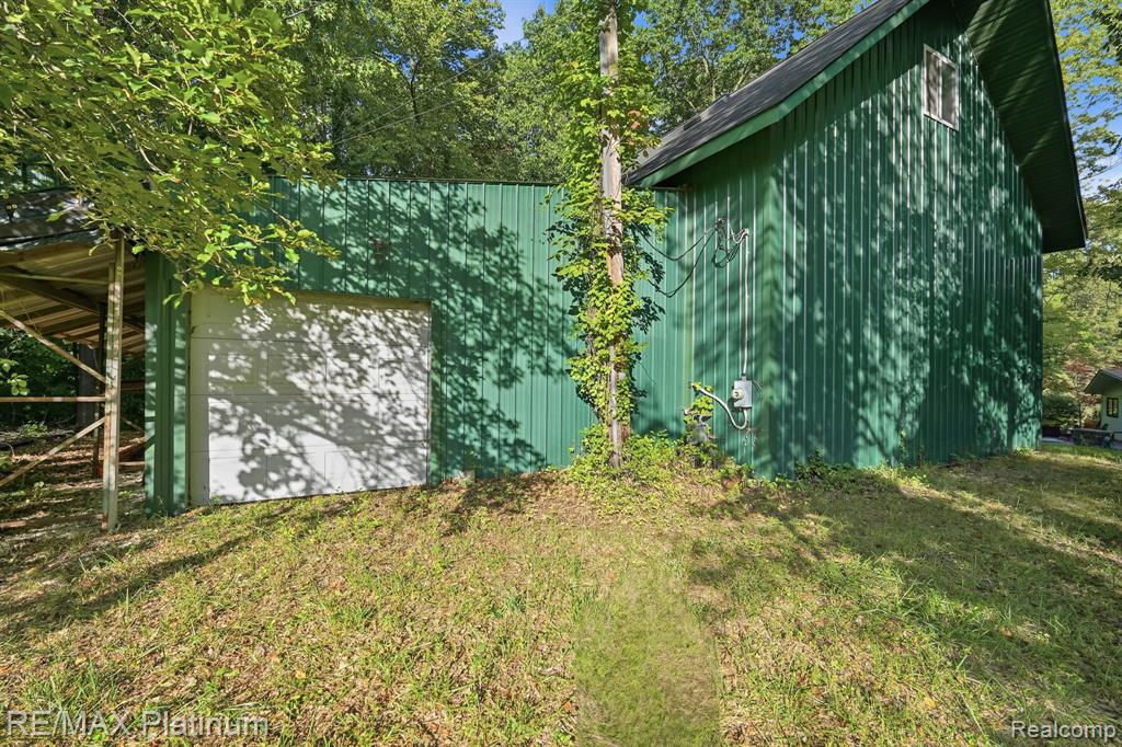 main property photo 41