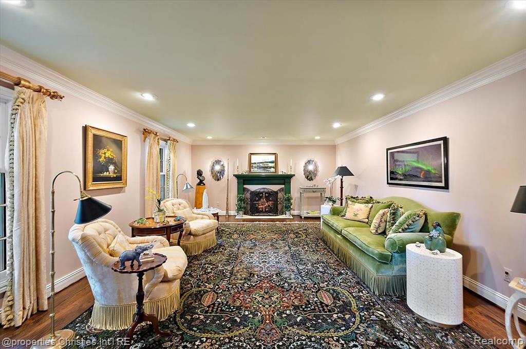 main property photo 15