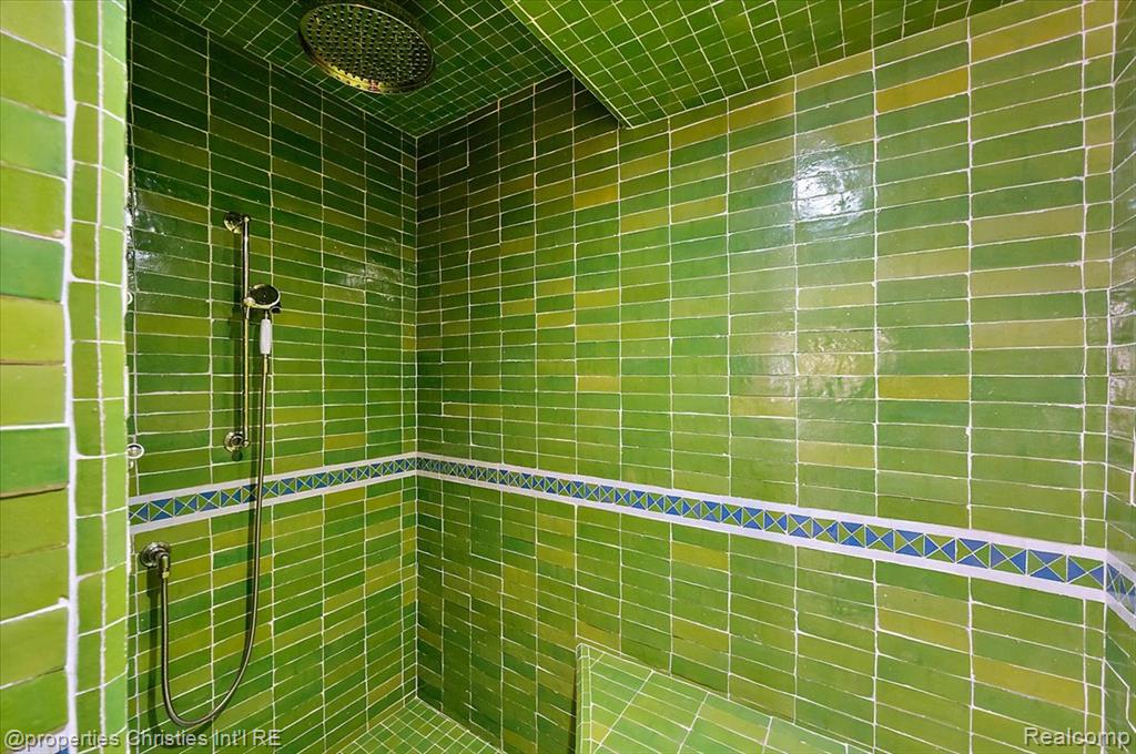 main property photo 59