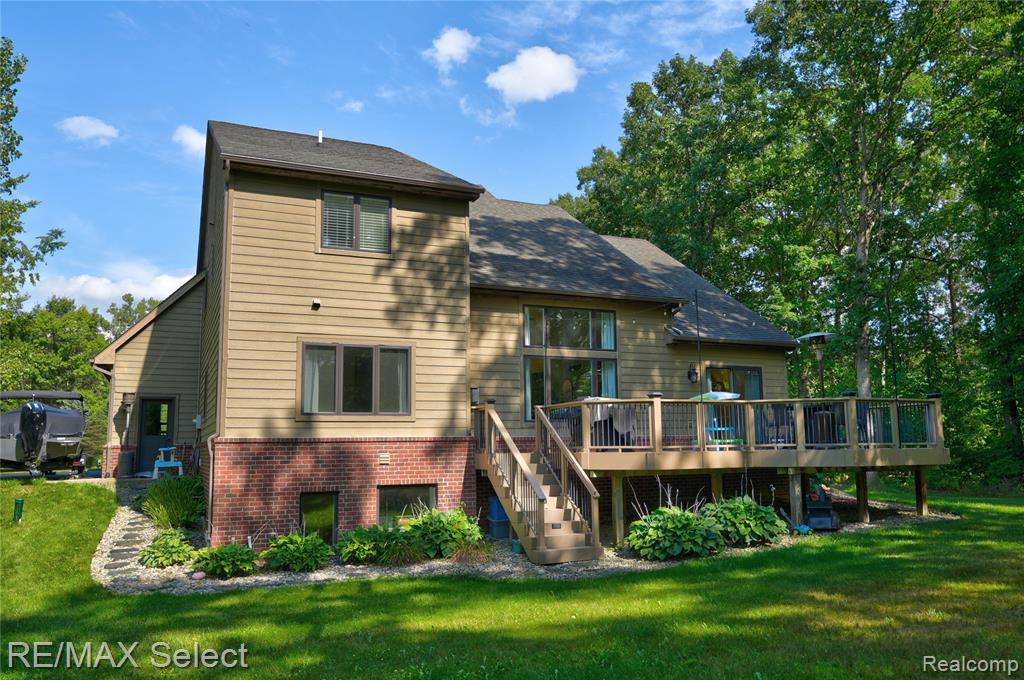 main property photo 4