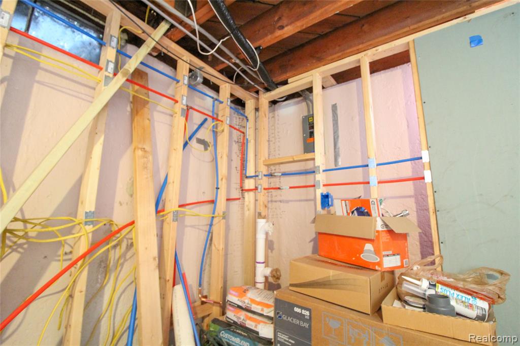 main property photo 38