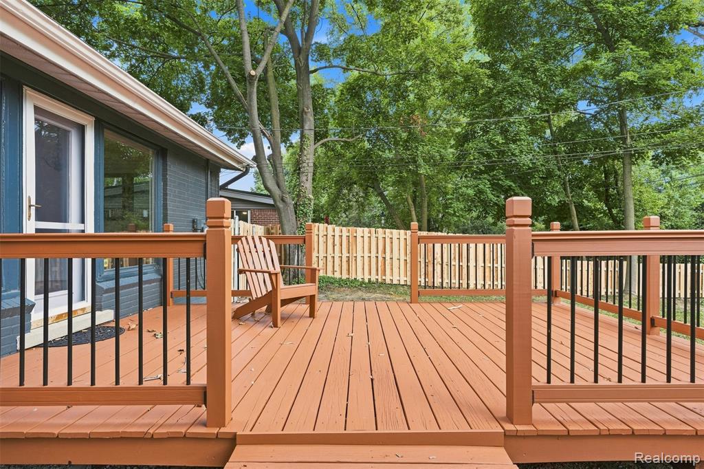 main property photo 22