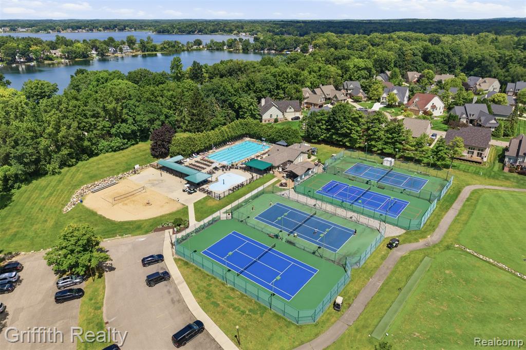 main property photo 70