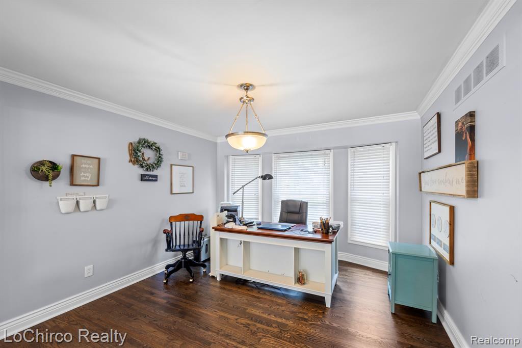 main property photo 22