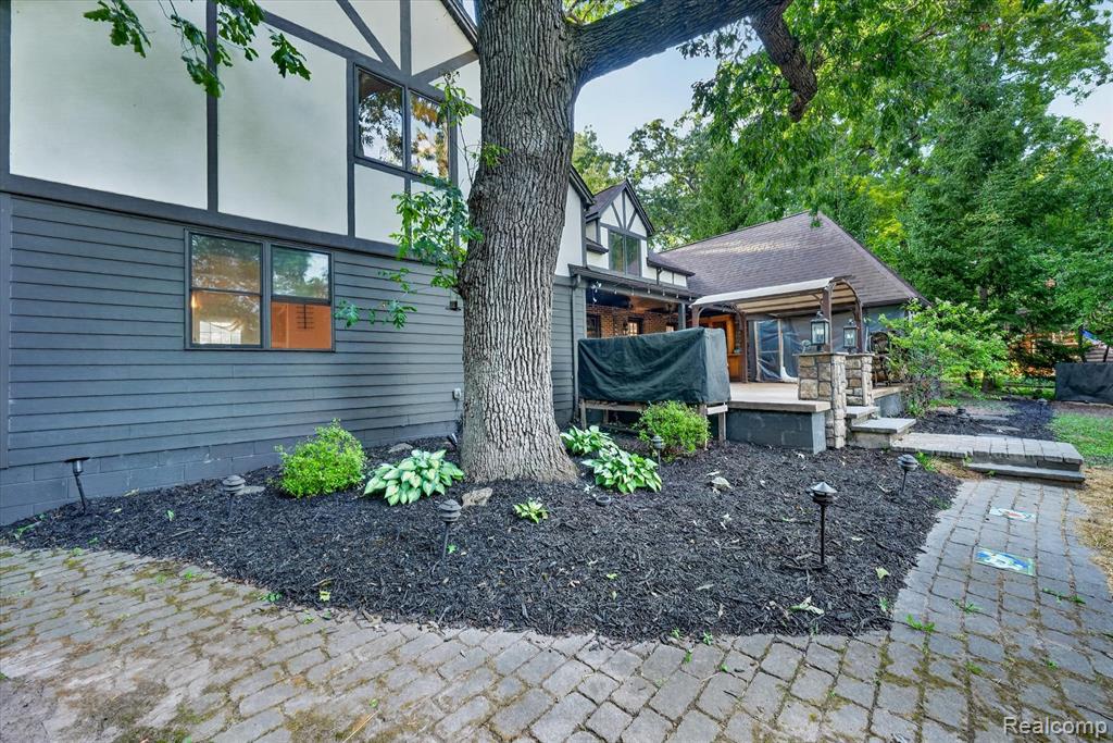 main property photo 46