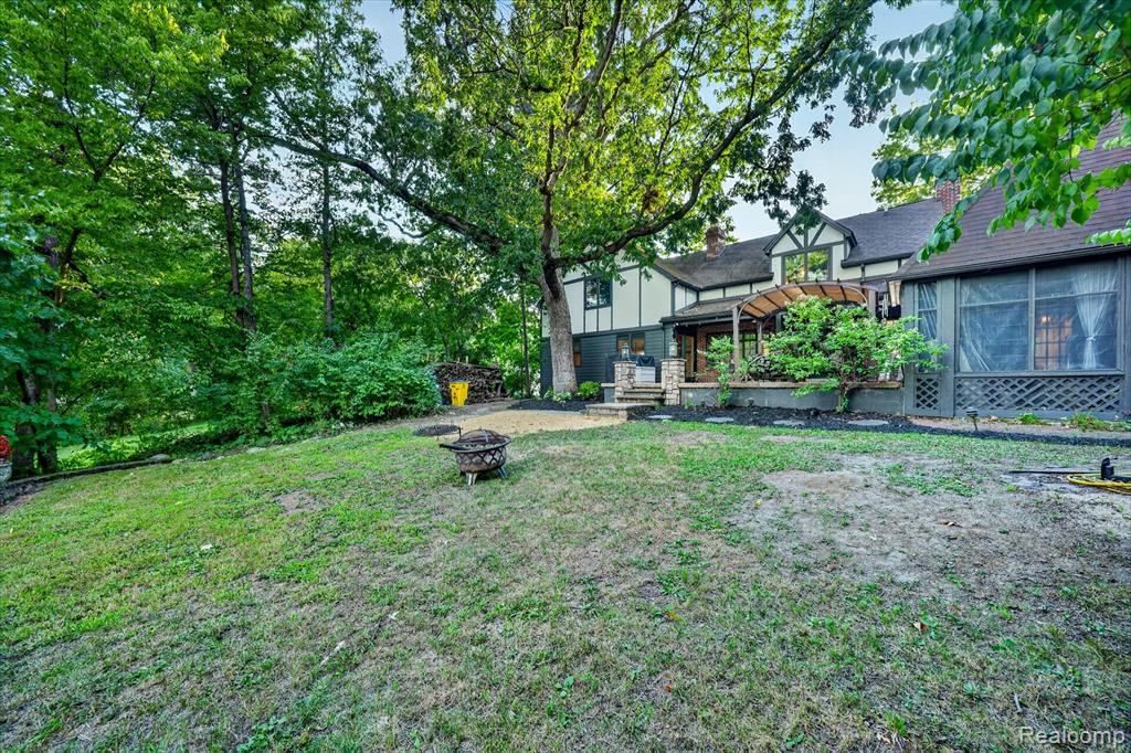 main property photo 48