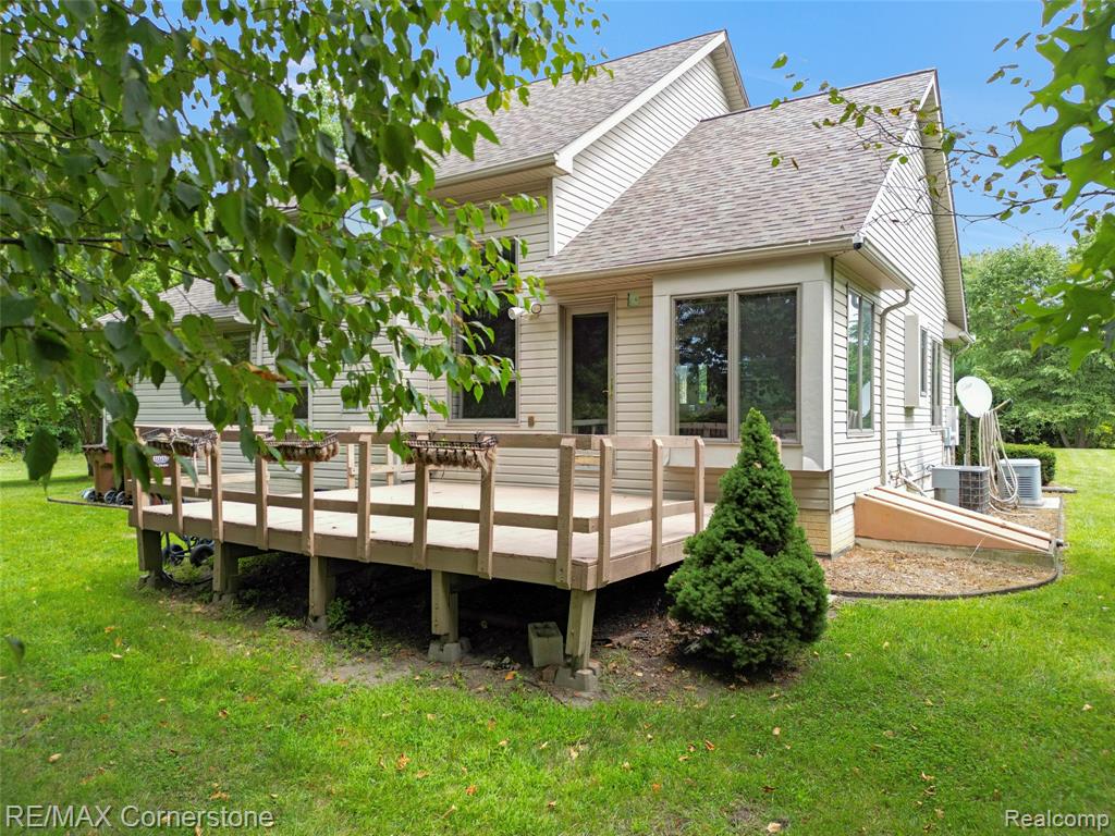 main property photo 44