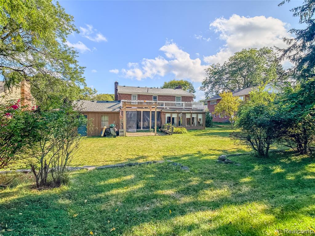 main property photo 13