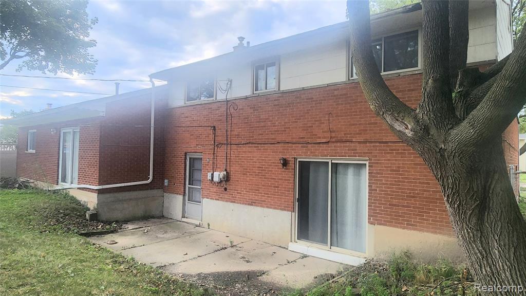 main property photo 38