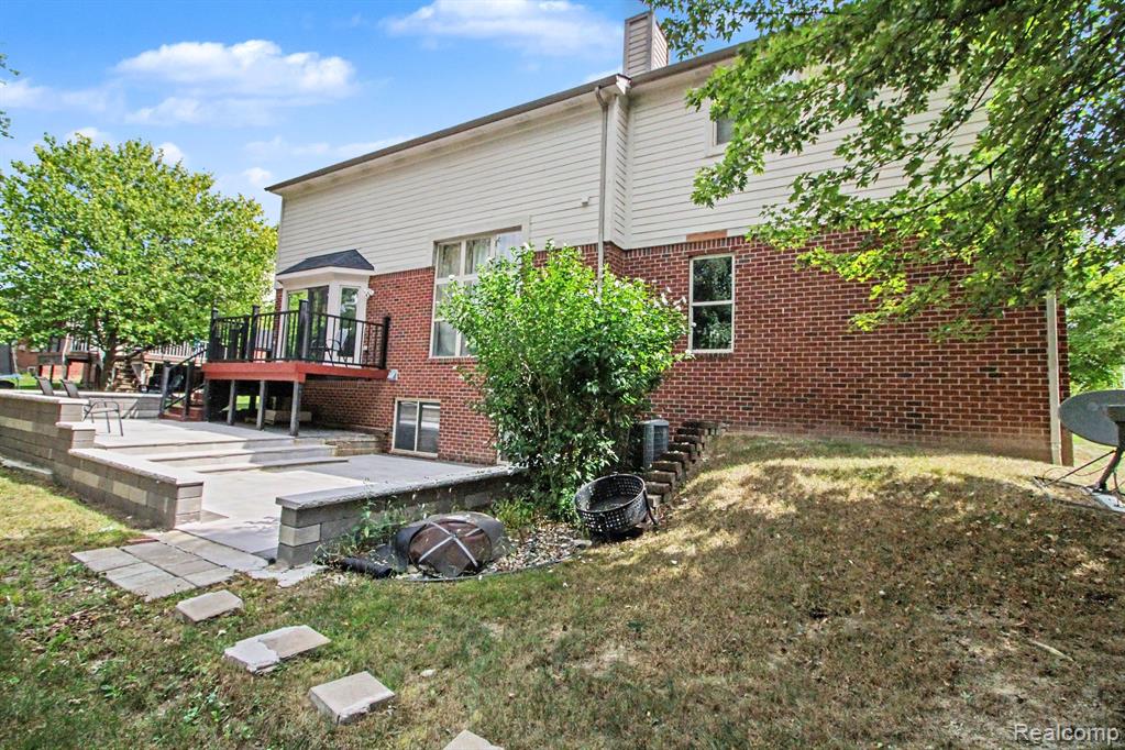 main property photo 37