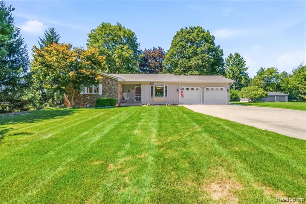 main property photo 14