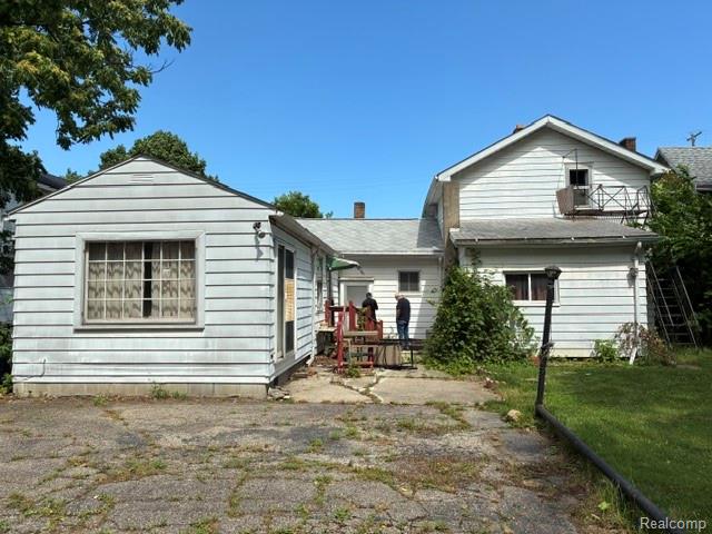 main property photo 32