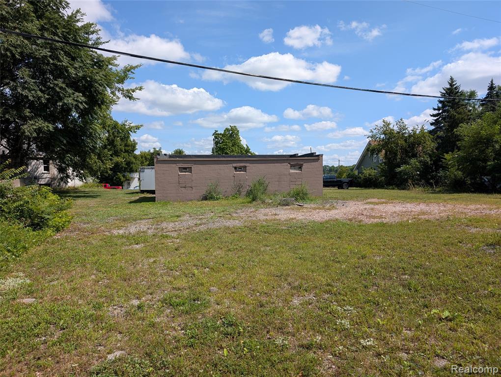 main property photo 9