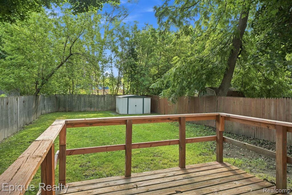 main property photo 22