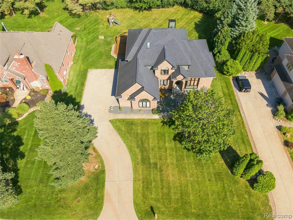 main property photo 78