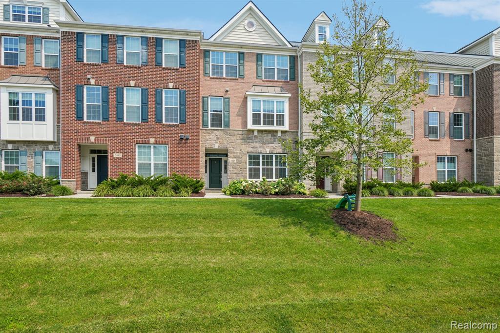 main property photo 0