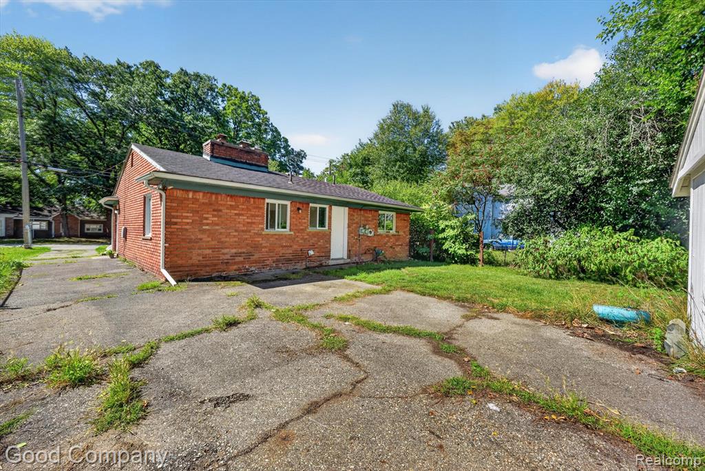 main property photo 29