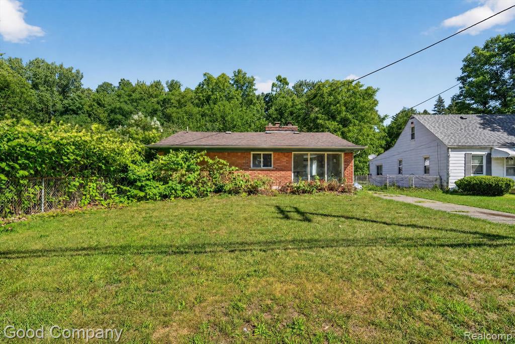 main property photo 33