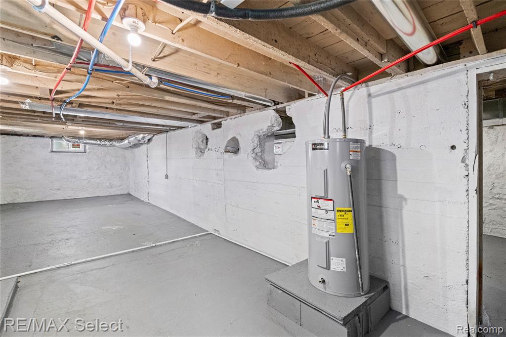 main property photo 22