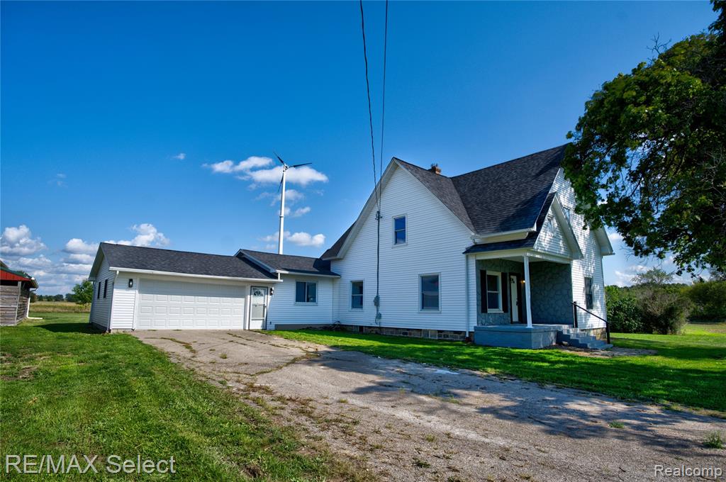 main property photo 26