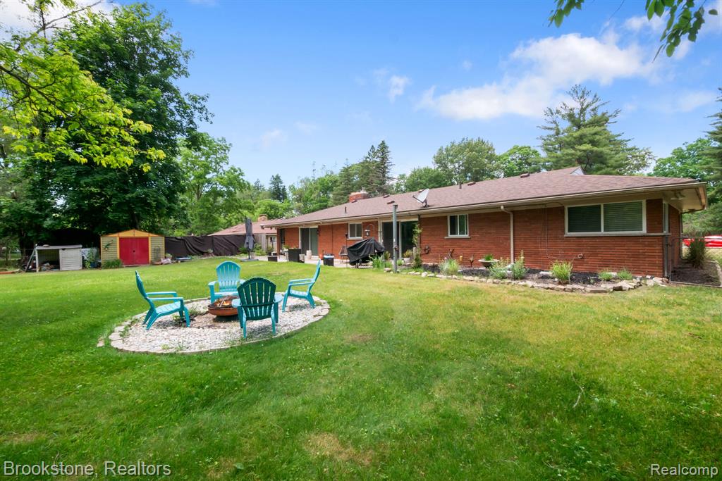 main property photo 19