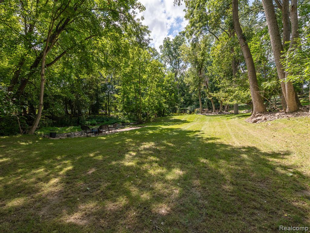 main property photo 59