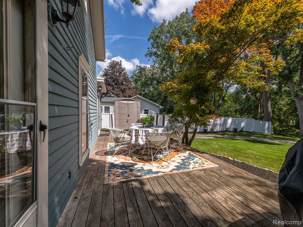 main property photo 60