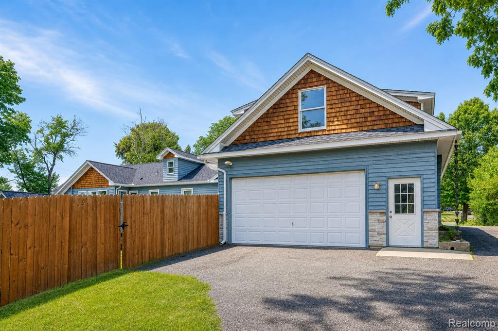 main property photo 53