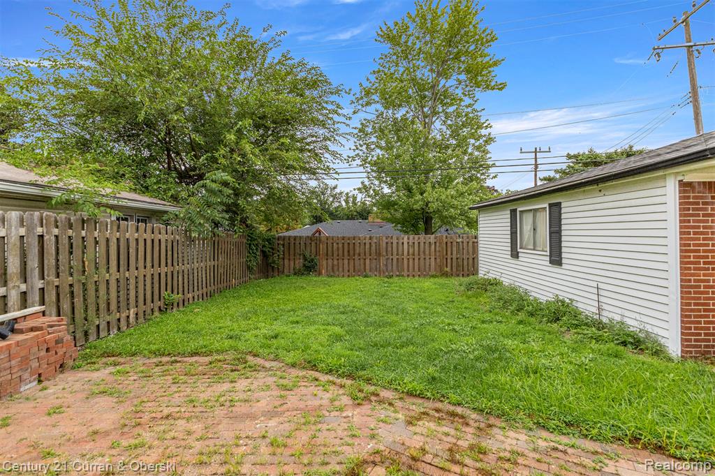 main property photo 24