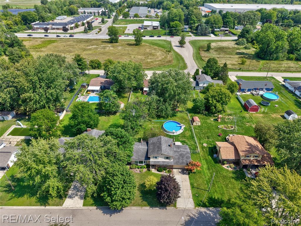 main property photo 5