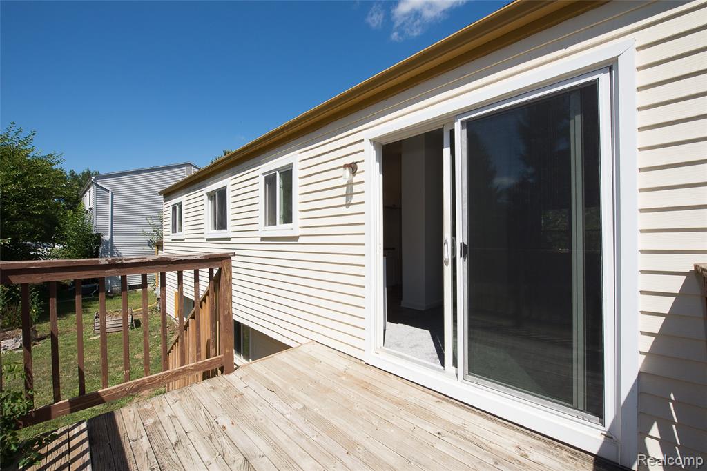 main property photo 23
