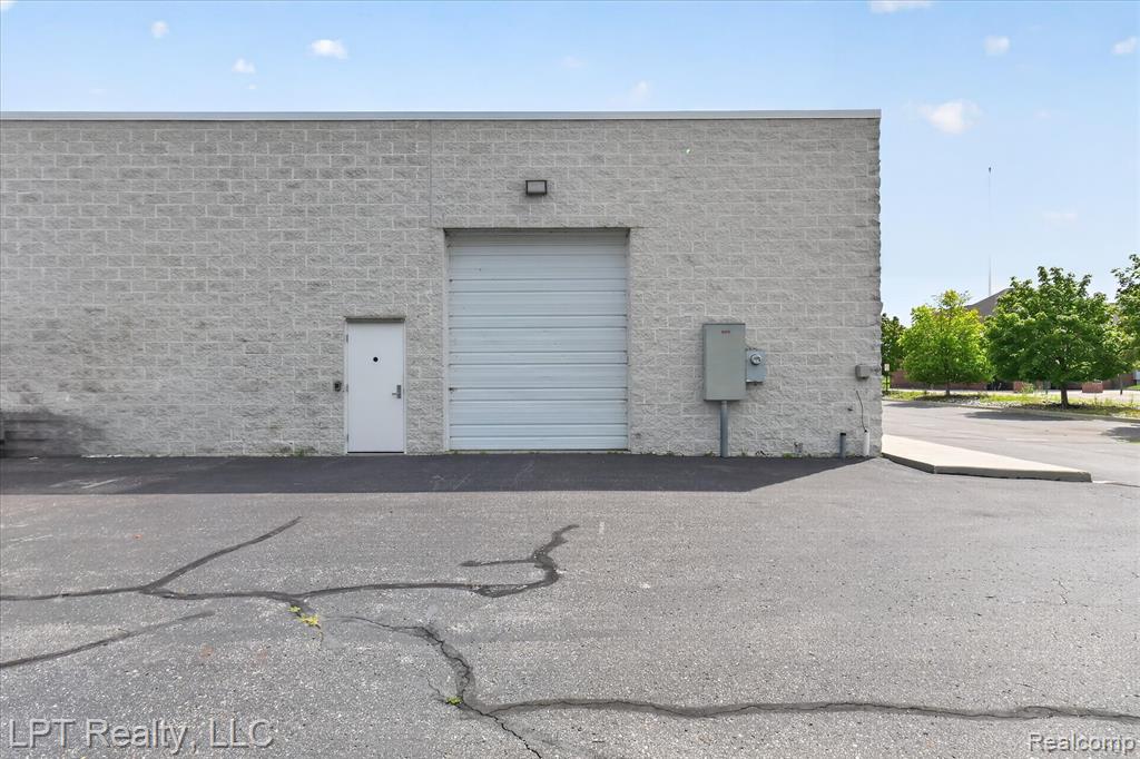 main property photo 23