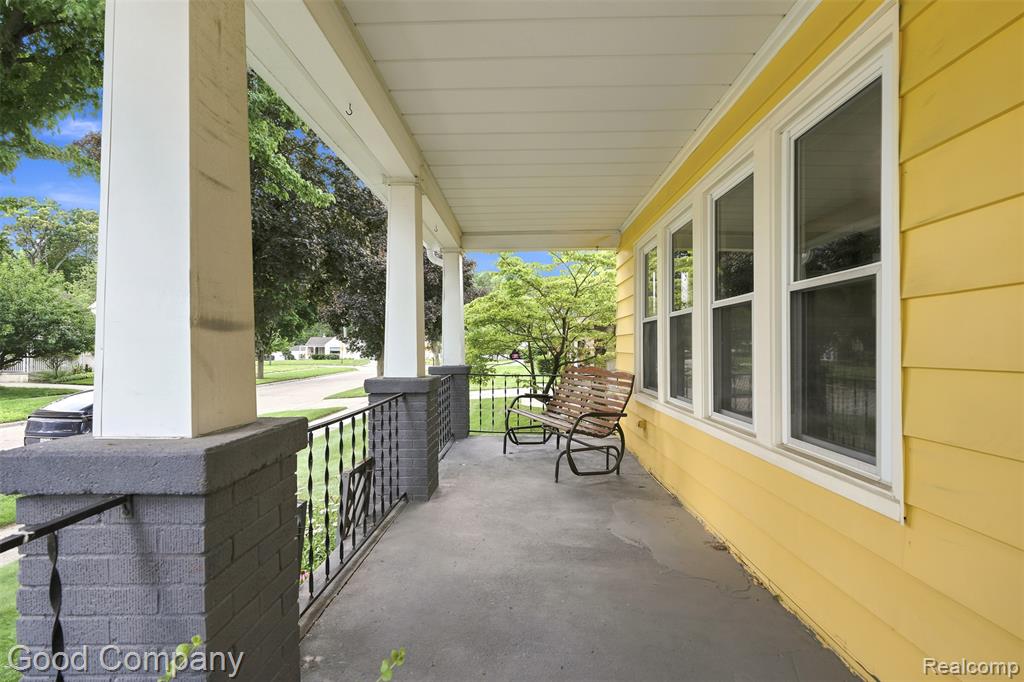 main property photo 29