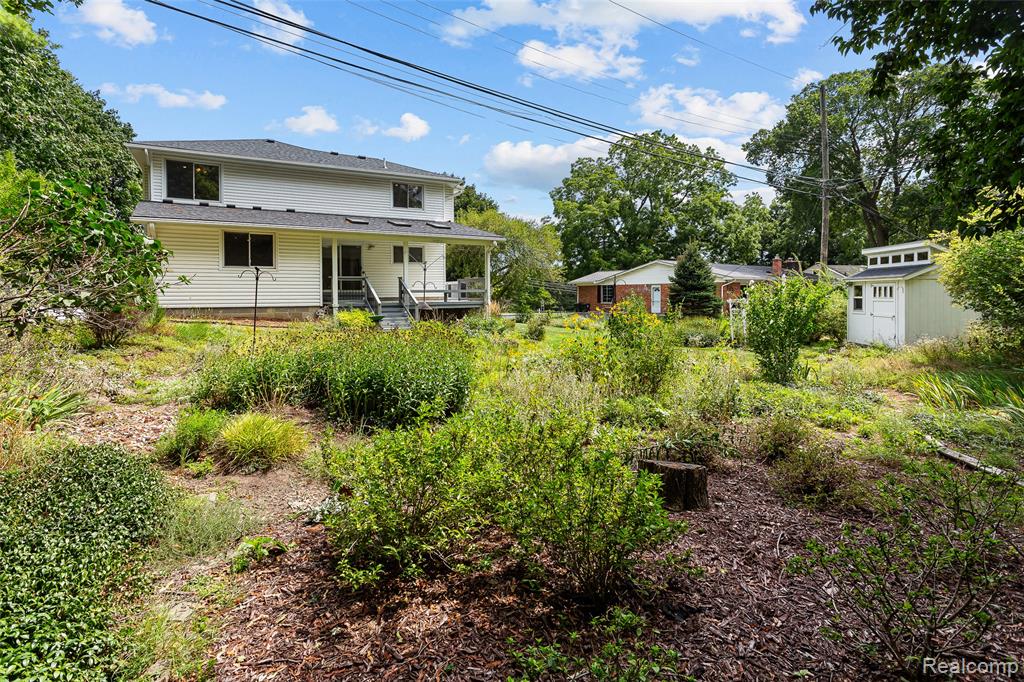 main property photo 45