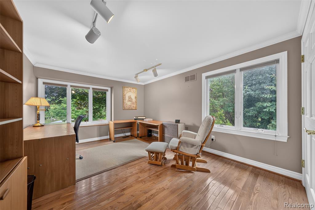 main property photo 59