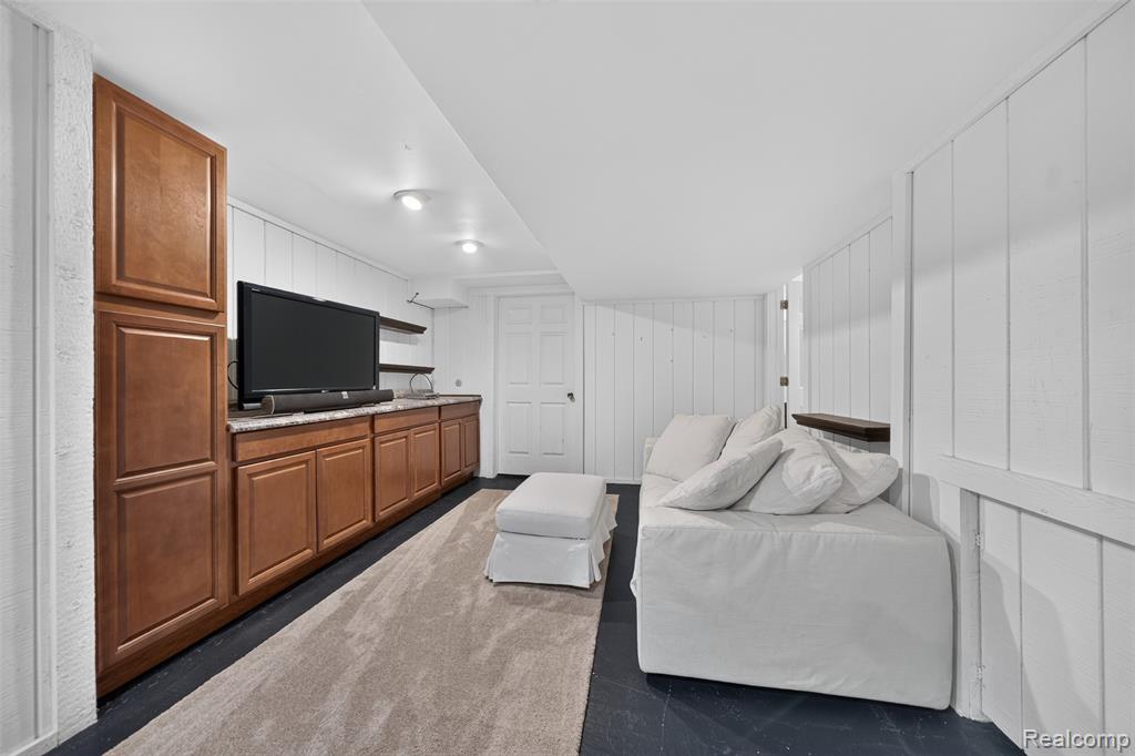 main property photo 66