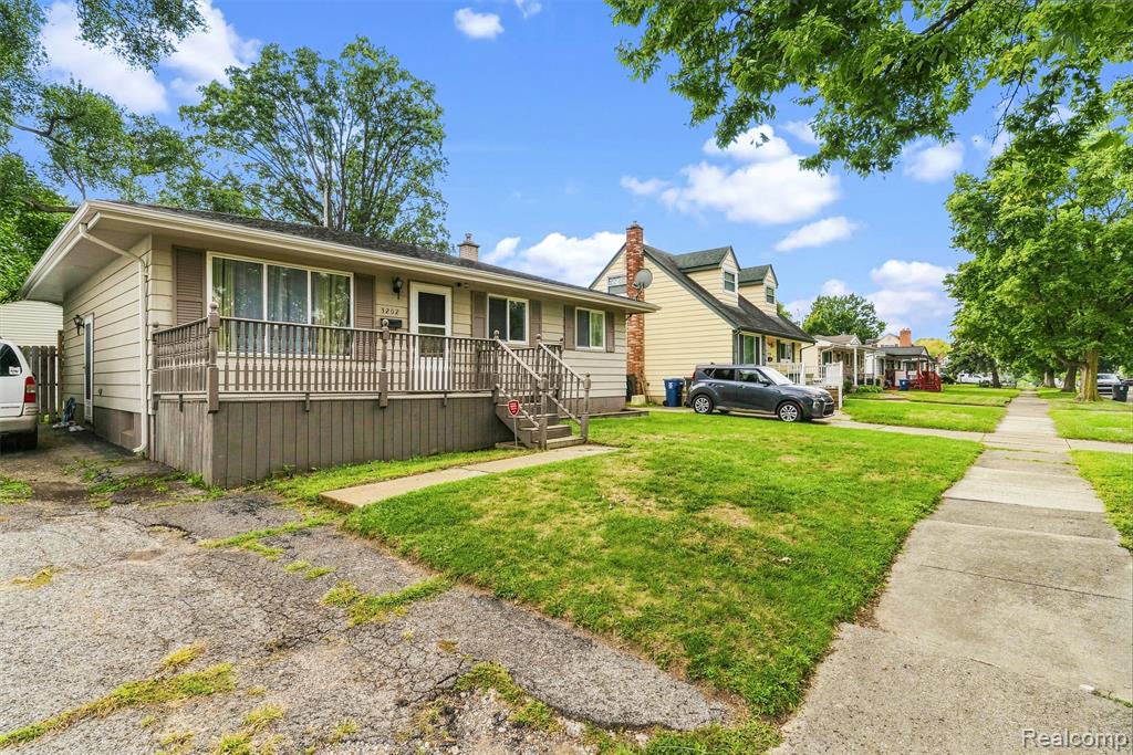 main property photo 3