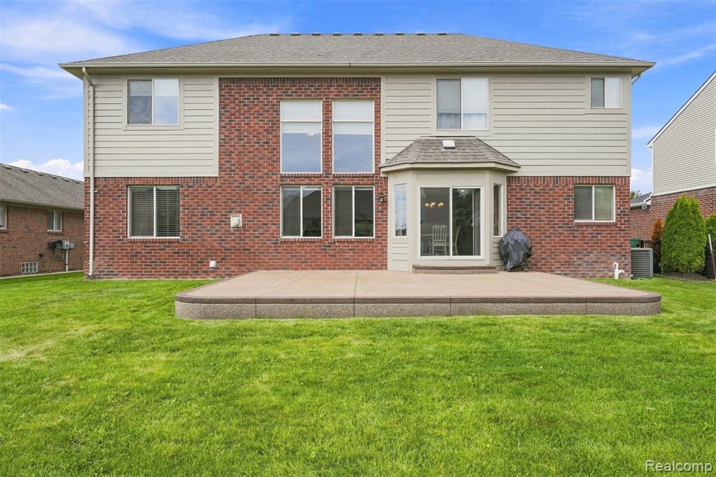 main property photo 45