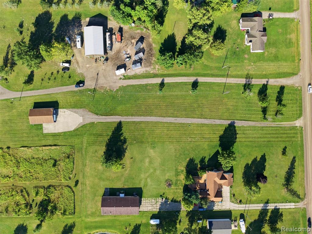 main property photo 8