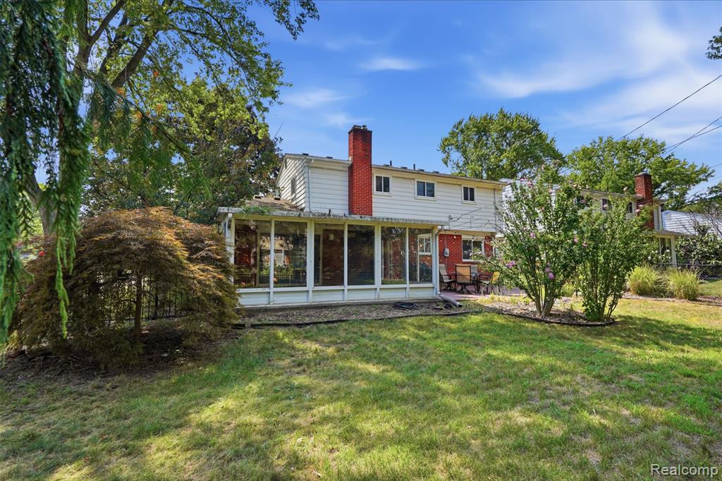 main property photo 34
