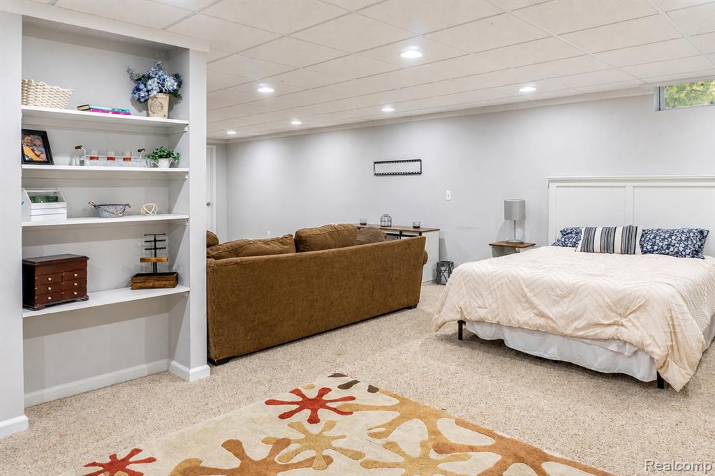 main property photo 51