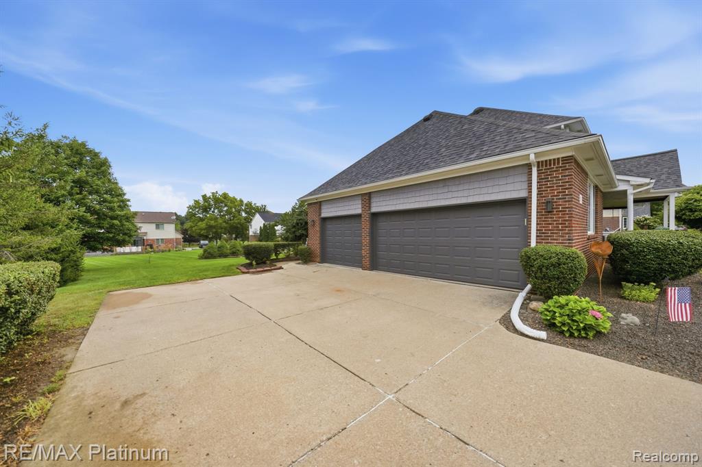 main property photo 49