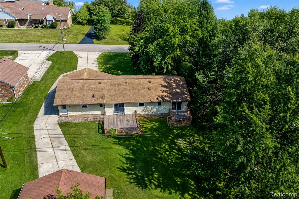 main property photo 46